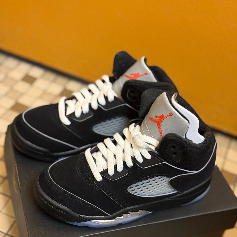 Air Jordan 5 Retro OG - “Black Metallic Reimagined”